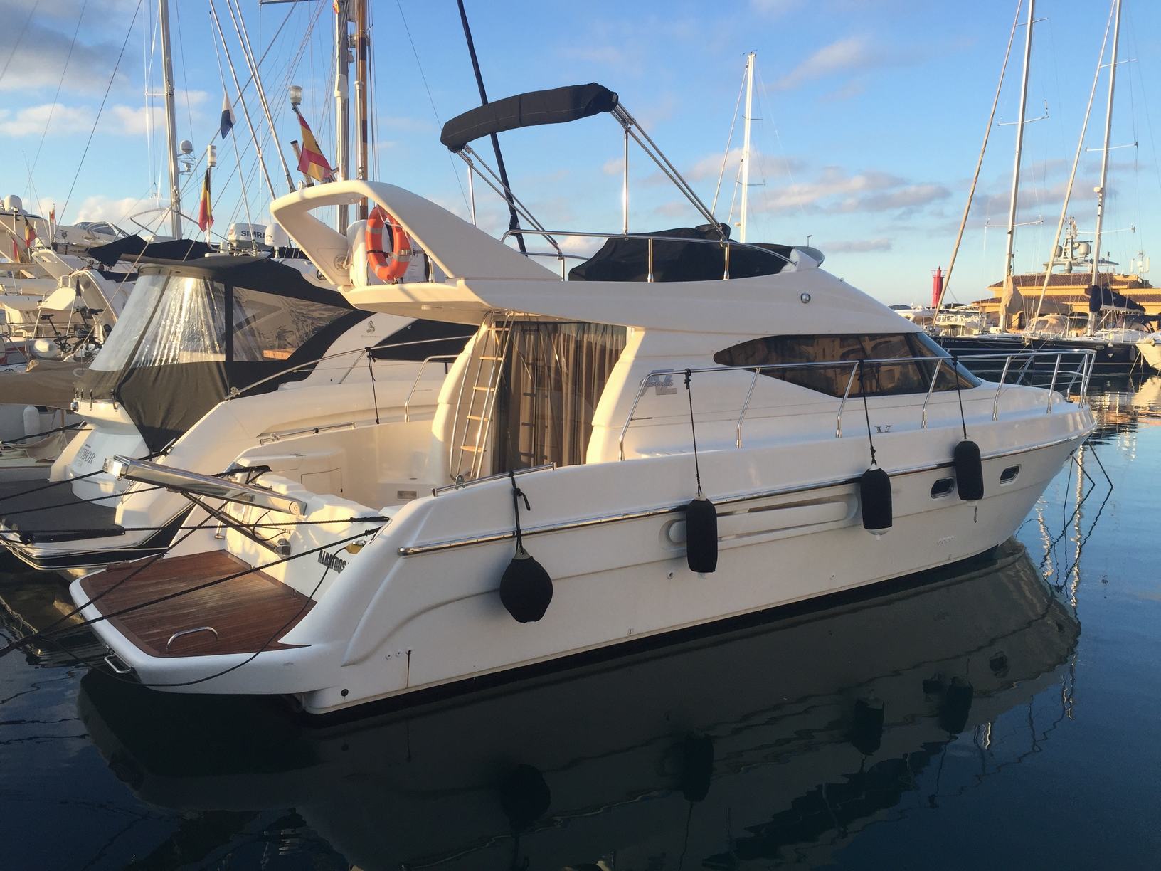Azimut 40